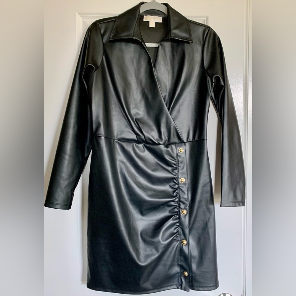 LN MICHAEL Michael KORS Faux Leather Faux Wrap Dress. Crossover V-Neck. - Picture 2 of 7